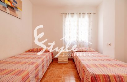 Resale - Apartament  - Torrevieja - Playa de los locos