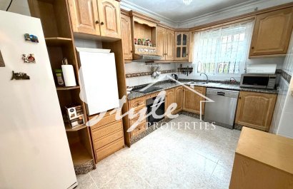 Resale - Villa - Orihuela-Costa - Villamartin