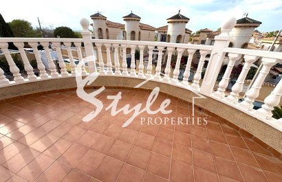 Resale - Villa - Orihuela-Costa - Villamartin