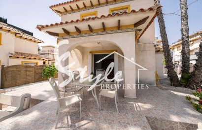 Resale - Villa - Playa Flamenca