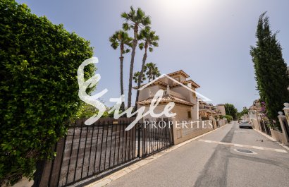 Resale - Villa - Playa Flamenca