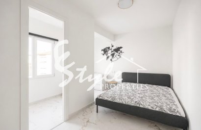 Resale - Apartament  - Torrevieja - Playa del Cura