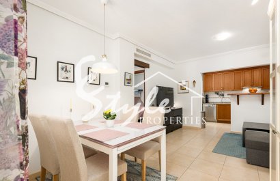 Resale - Apartament  - Torrevieja - Aguas Nuevas
