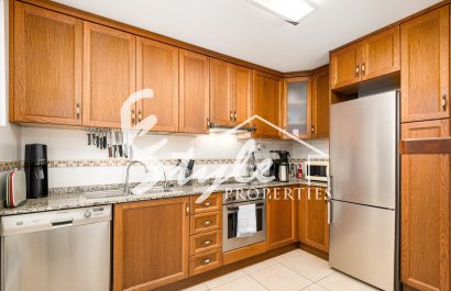 Resale - Apartament  - Torrevieja - Aguas Nuevas