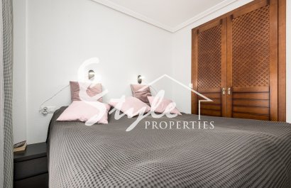 Resale - Apartament  - Torrevieja - Aguas Nuevas