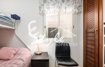 Resale - Apartament  - Torrevieja - Aguas Nuevas