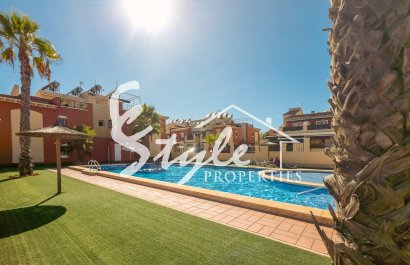 Resale - Apartament  - Torrevieja - Aguas Nuevas