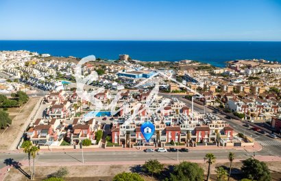 Resale - Apartament  - Torrevieja - Aguas Nuevas