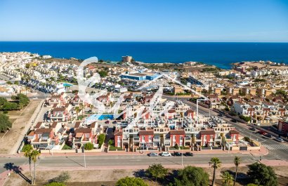 Resale - Apartament  - Torrevieja - Aguas Nuevas