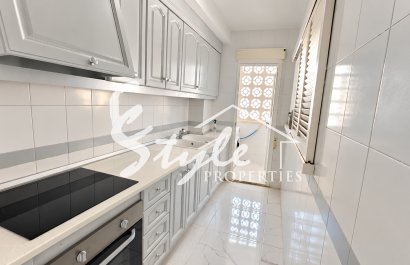 Resale - Apartament  - Torrevieja - Acequion