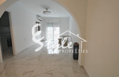 Resale - Apartament  - Torrevieja - Acequion