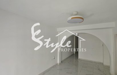 Resale - Apartament  - Torrevieja - Acequion