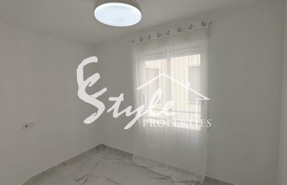 Resale - Apartament  - Torrevieja - Acequion