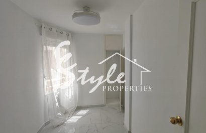 Resale - Apartament  - Torrevieja - Acequion