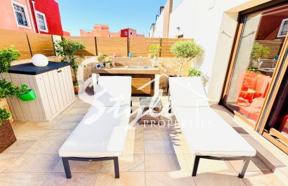 Reventa - Chalet pareado - Los Montesinos - La Herada