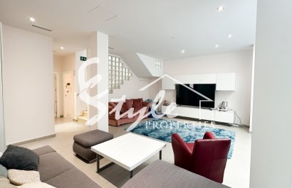 Вторичное жилье - Вилла - Torrevieja - Nueva Torrevieja - Aguas Nuevas