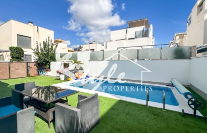 Вторичное жилье - Вилла - Torrevieja - Nueva Torrevieja - Aguas Nuevas