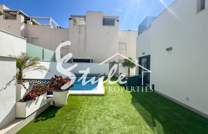 Вторичное жилье - Вилла - Torrevieja - Nueva Torrevieja - Aguas Nuevas