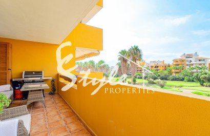 Resale - Apartament  - Punta Prima