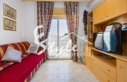 Resale - Apartament  - Torrevieja - Playa del Acequión