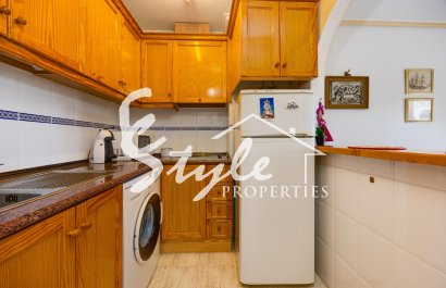 Resale - Apartament  - Torrevieja - Playa del Acequión