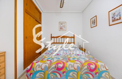 Resale - Apartament  - Torrevieja - Playa del Acequión