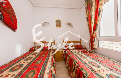 Resale - Apartament  - Torrevieja - Playa del Acequión