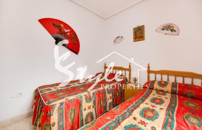 Resale - Apartament  - Torrevieja - Playa del Acequión