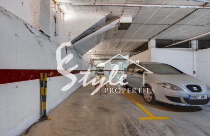 Resale - Apartament  - Torrevieja - Playa del Acequión