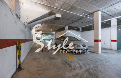 Resale - Apartament  - Torrevieja - Playa del Acequión