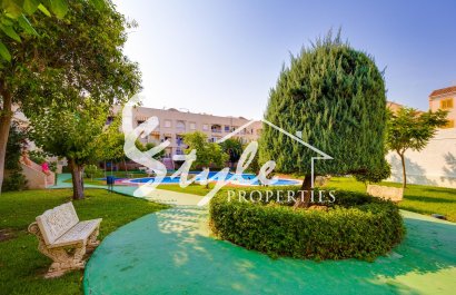 Resale - Apartament  - Torrevieja - Playa del Acequión