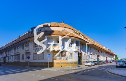 Resale - Apartament  - Torrevieja - Playa del Acequión