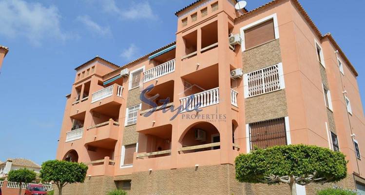 Resale - Apartment - Villamartin