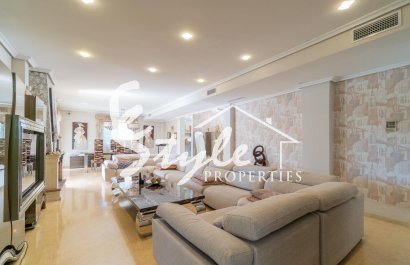 Resale - Villa - Torrevieja - Torre la mata