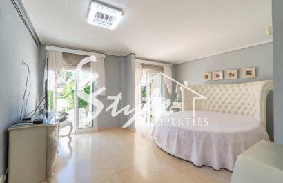 Resale - Villa - Torrevieja - Torre la mata