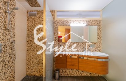 Resale - Villa - Torrevieja - Torre la mata