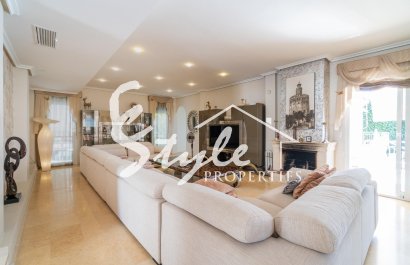 Resale - Villa - Torrevieja - Torre la mata