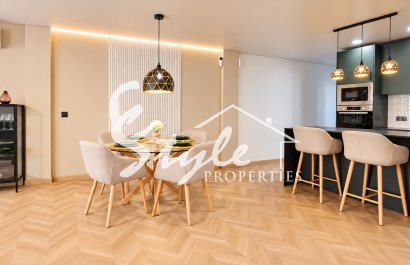 Вторичное жилье - Apartment / Duplex - Torrevieja - Торревьеха