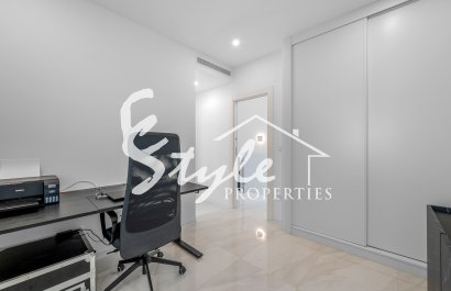 Resale - Villa - Villamartín - Orihuela