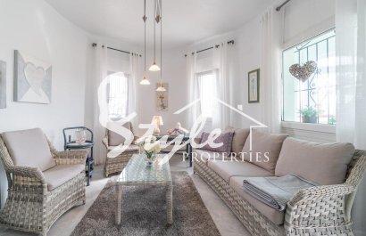 Resale - Villa - Orihuela-Costa - La Florida
