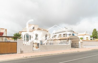 Resale - Villa - Orihuela-Costa - La Florida