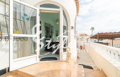 Resale - Villa - Orihuela-Costa - La Florida