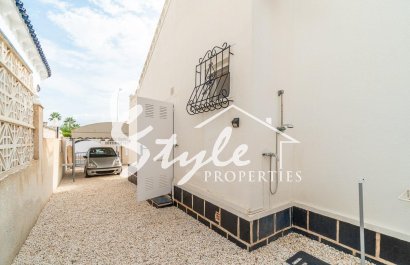 Resale - Villa - Orihuela-Costa - La Florida