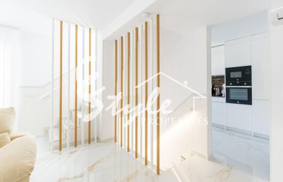 Resale - Townhouse - Torrevieja - Punta Prima