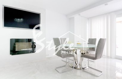 Resale - Townhouse - Torrevieja - Punta Prima