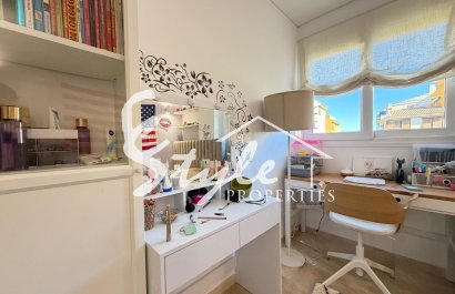 Resale - Apartament  - Punta Prima