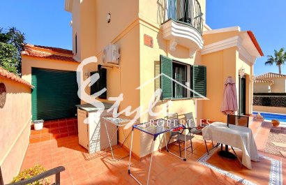 Reventa - Villa - Orihuela-Costa - Los Dolses