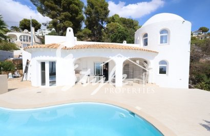 Resale - Villa - Altea