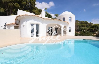 For Sale Detached Villa with Private Pool and Panoramic Sea Views in Altea, Costa Blanca, Spain. ID1309