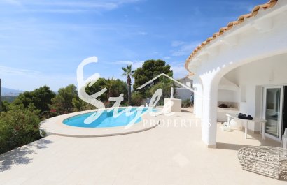 Resale - Villa - Altea